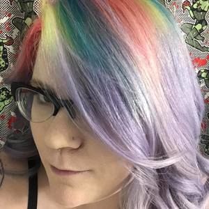 Meet your Posher, Dana